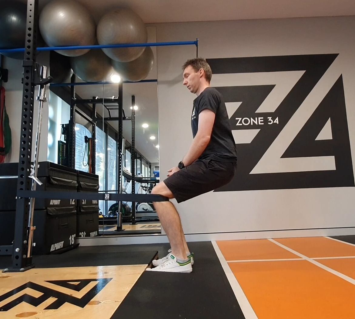 Patella Tendinopathy management - Spanish squats | Zone 34